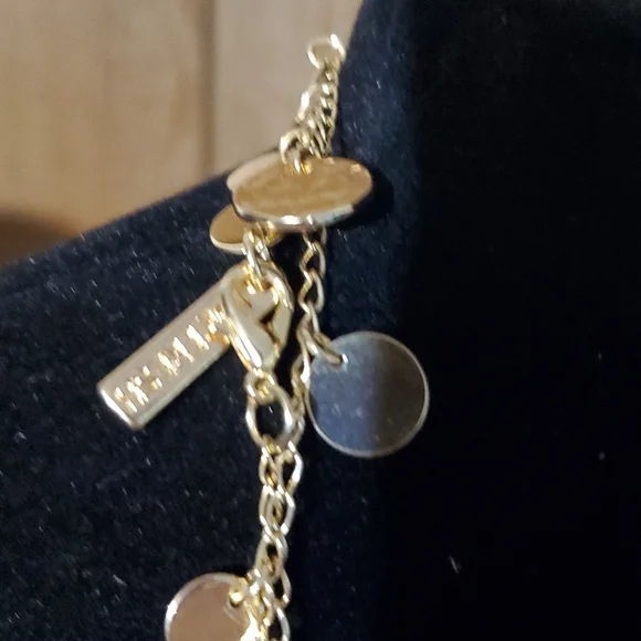 💥5/$30 Gold Tone Layered Necklace - Picture 3 of 3